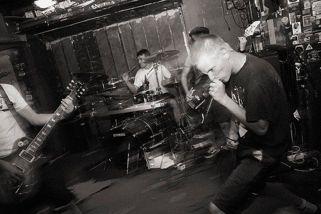 Upright post new song from upcoming 7″
